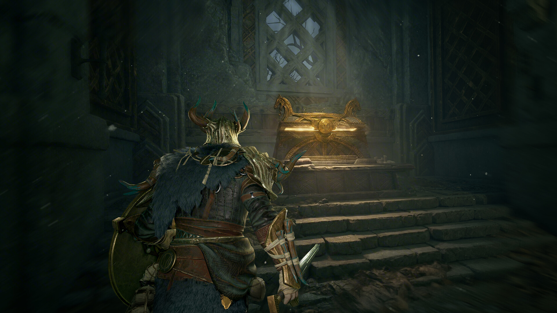 A horned warrior approaching a glowing treasure chest in a Mistfall Hunter dungeon